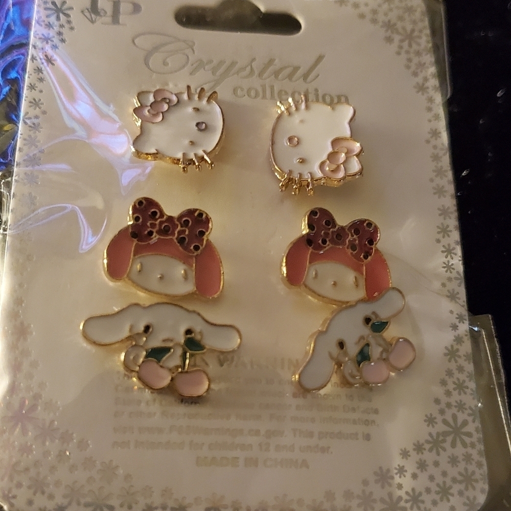 Hello Kitty and Friends Gold and Pink Earrings Set